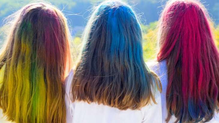 Damaged hair after Holi? Do this treatment at home