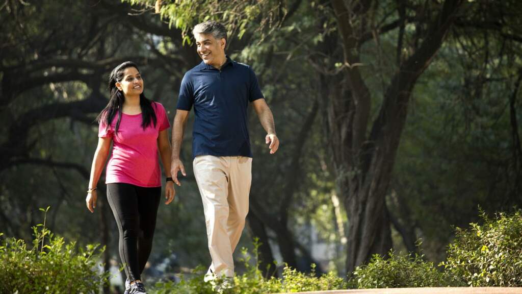 Walking so many steps daily will reduce the risk of heart attack, people of this age will benefit more 