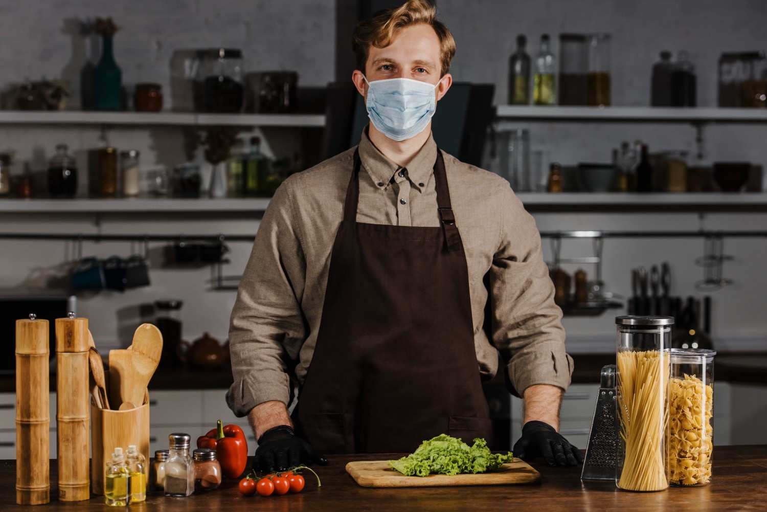 How Do I Handle, Store, and Replace Aprons the Right Way
