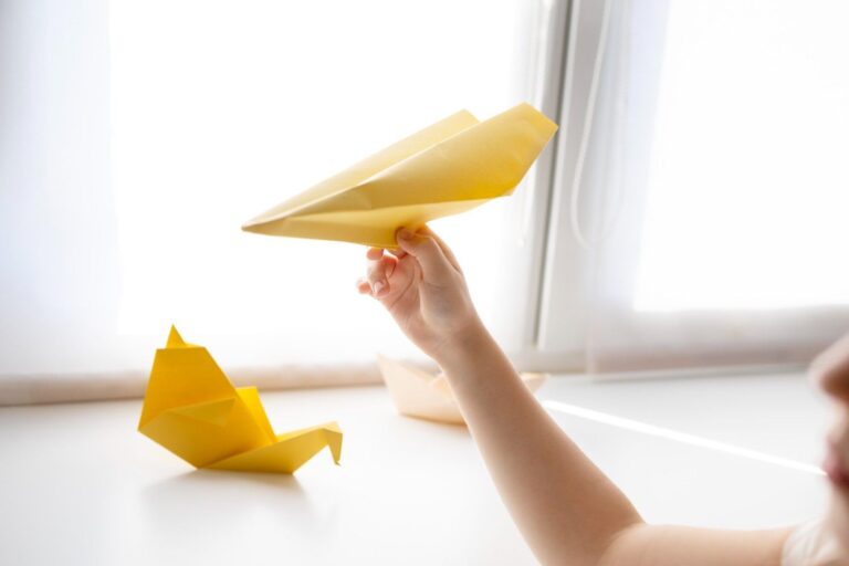 How to Make the Best Paper Airplane
